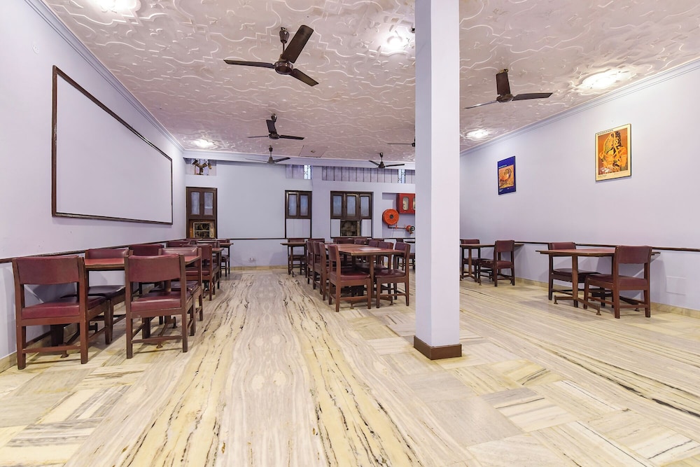 Fabhotel Jai Mangal Palace