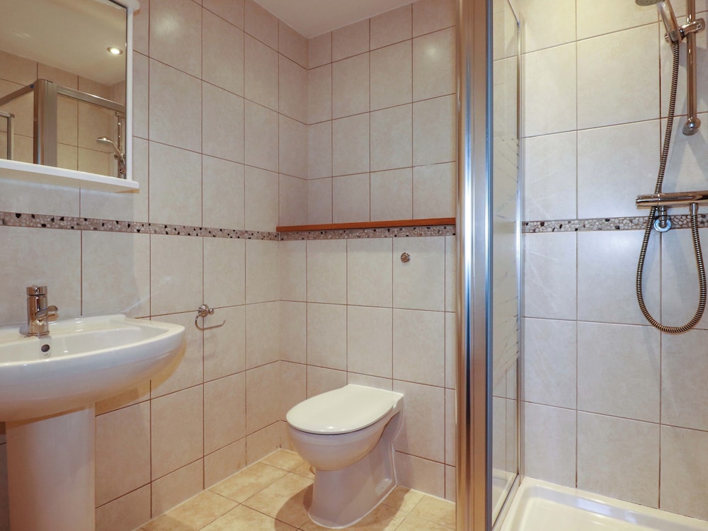 Apartment 3