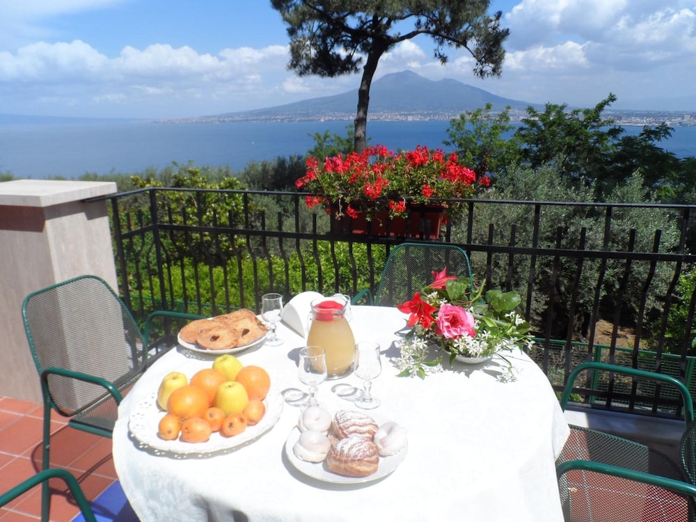 Ancelle Sorrento