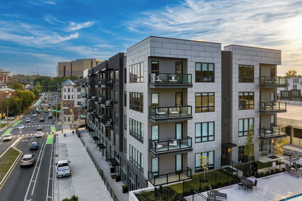 The Odyssey Apartments – by AvantStay Designer Stay in Midtown