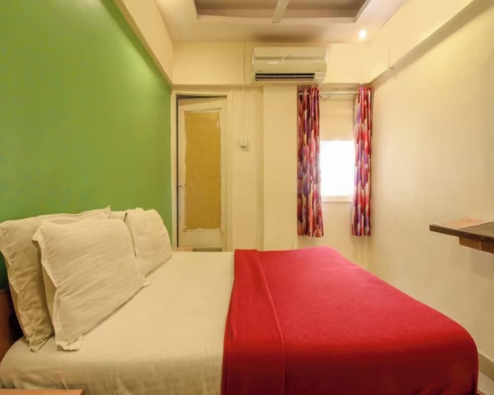 Anil Guest House Santacruz East