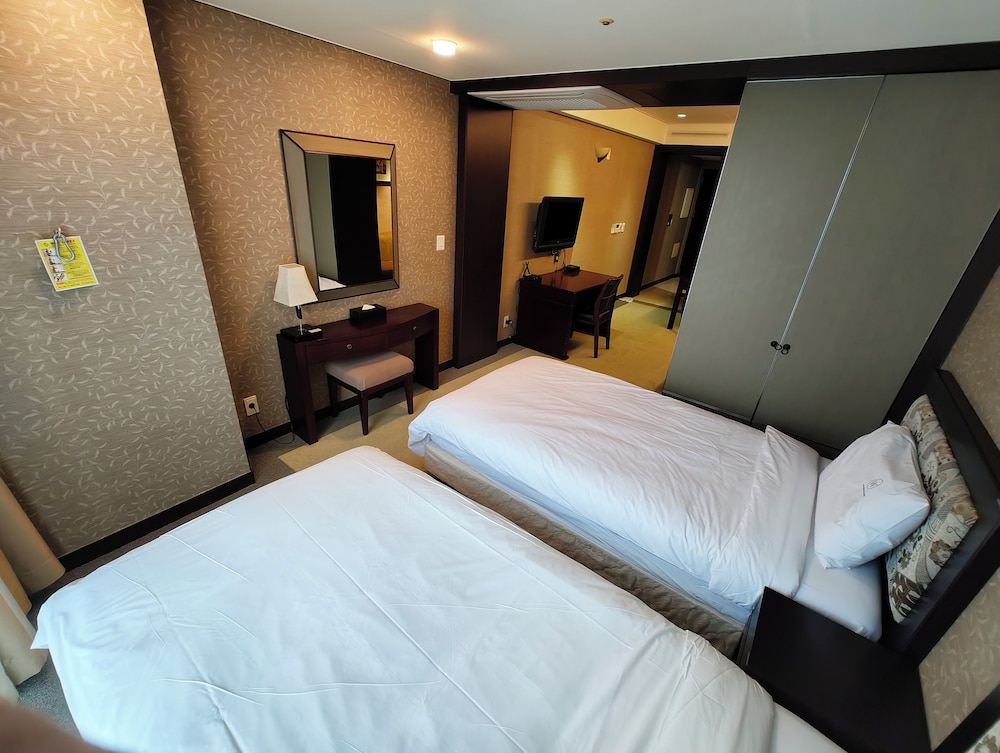 W Residence Hotel Centum City 25