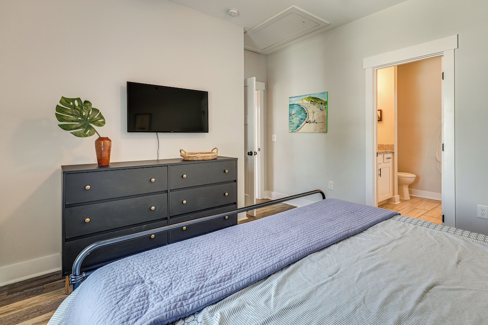 < 1 Mi to Beach: Home w/ Pool in Oak Island!