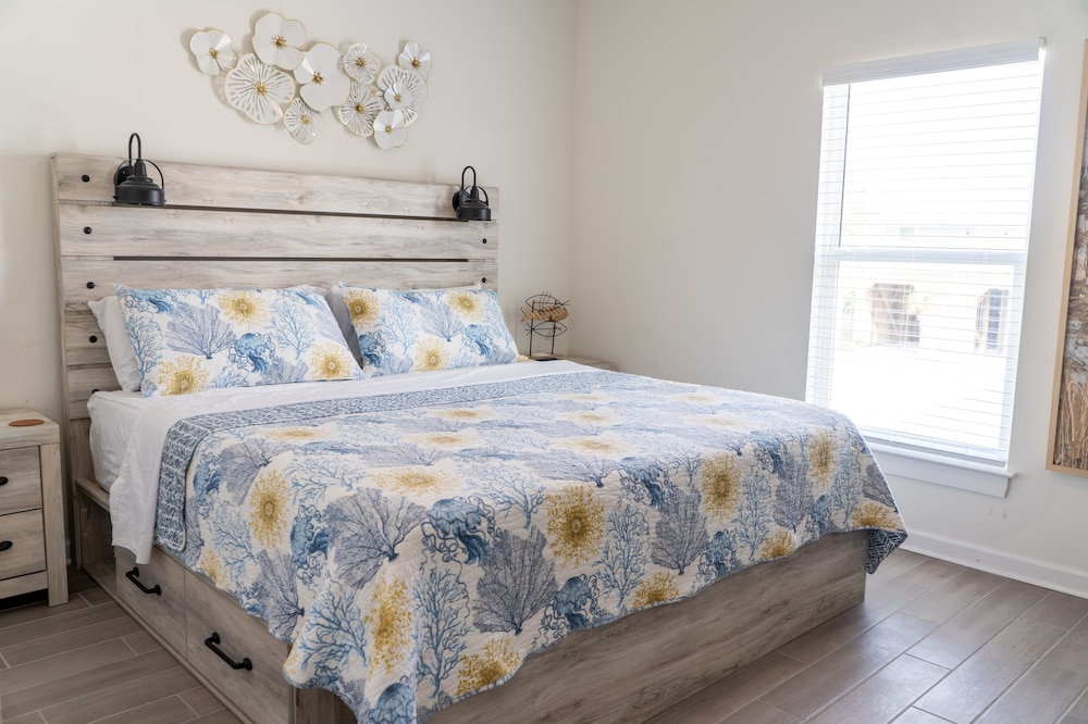 Sunset Blessing - 207 Arias Ct 4 Bedroom Home