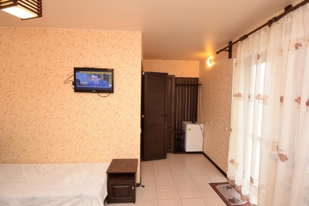 Sadorini Guest House view 4