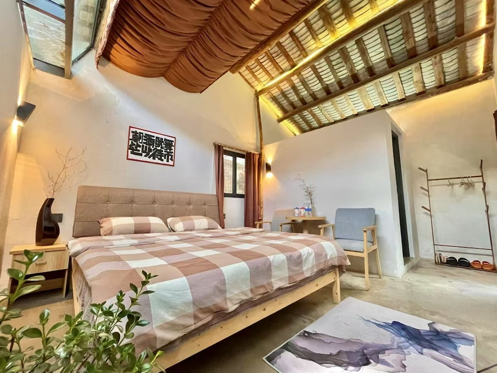 Serenity Courtyard Hotel