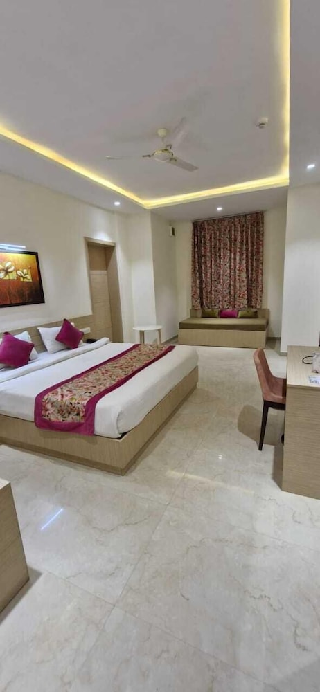 Hotel Grand Vasante
