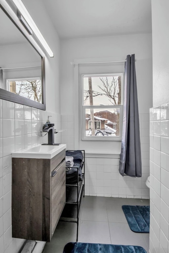 Cozy 3BR Near UB & Niagara Falls - Pet Friendly