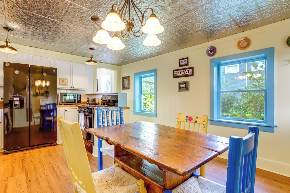 Charming Victorian Farmhouse on Historic Main St