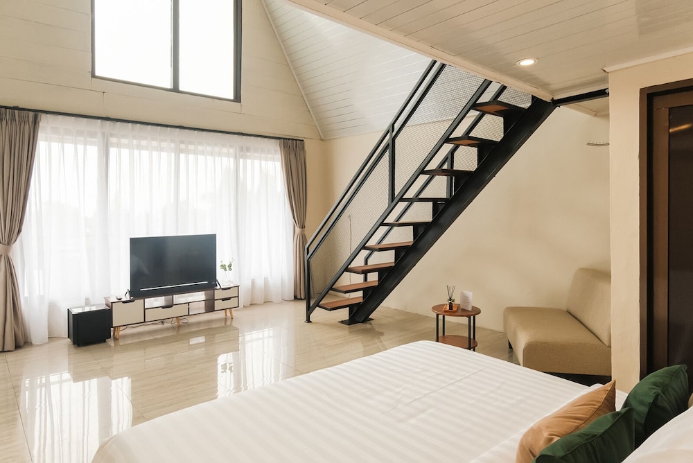 Calma Resort Megamendung