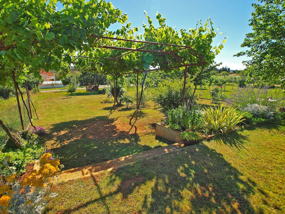Apartment 979 view 3