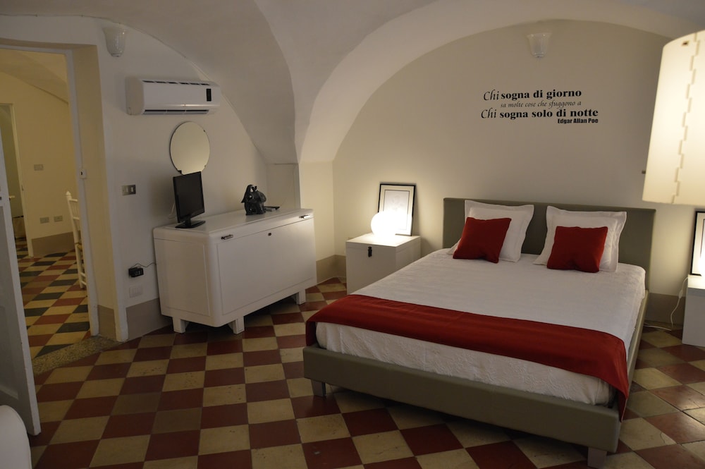 Photo 48