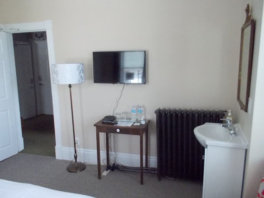Gananoque Vacations - Seaway Manor - Property Image 34