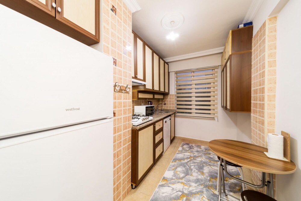Pleasant Flat With Balcony in Kaleici