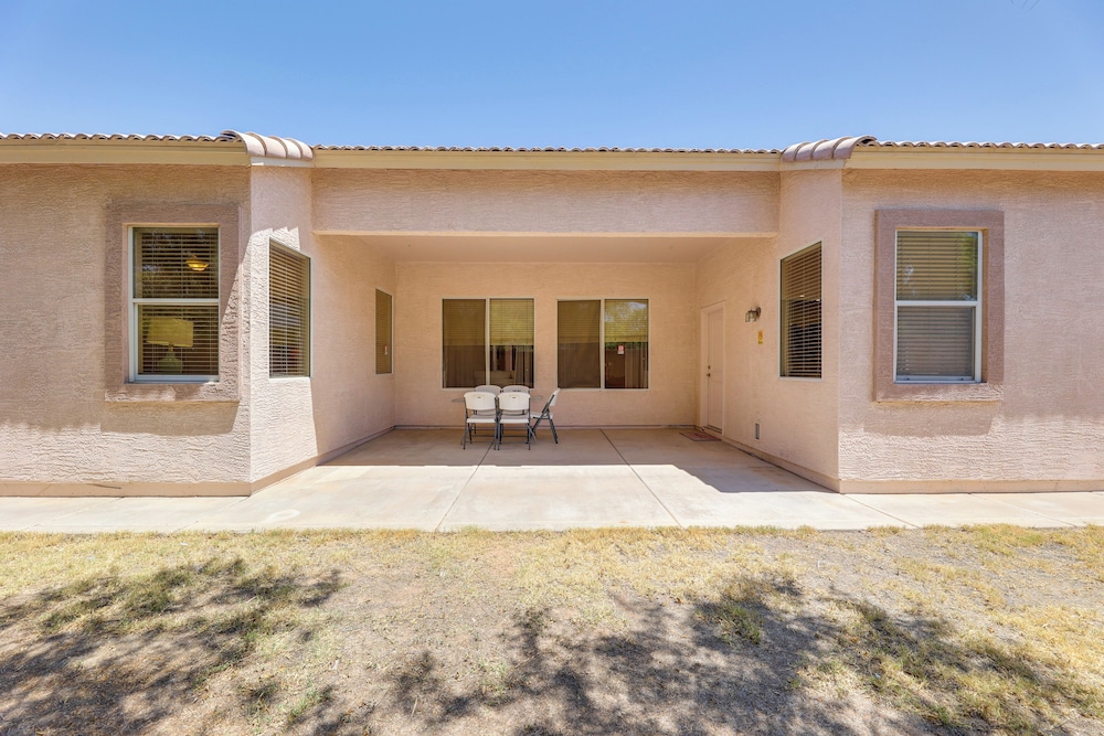 3 Mi to Santan Village: Home w/ Covered Patio
