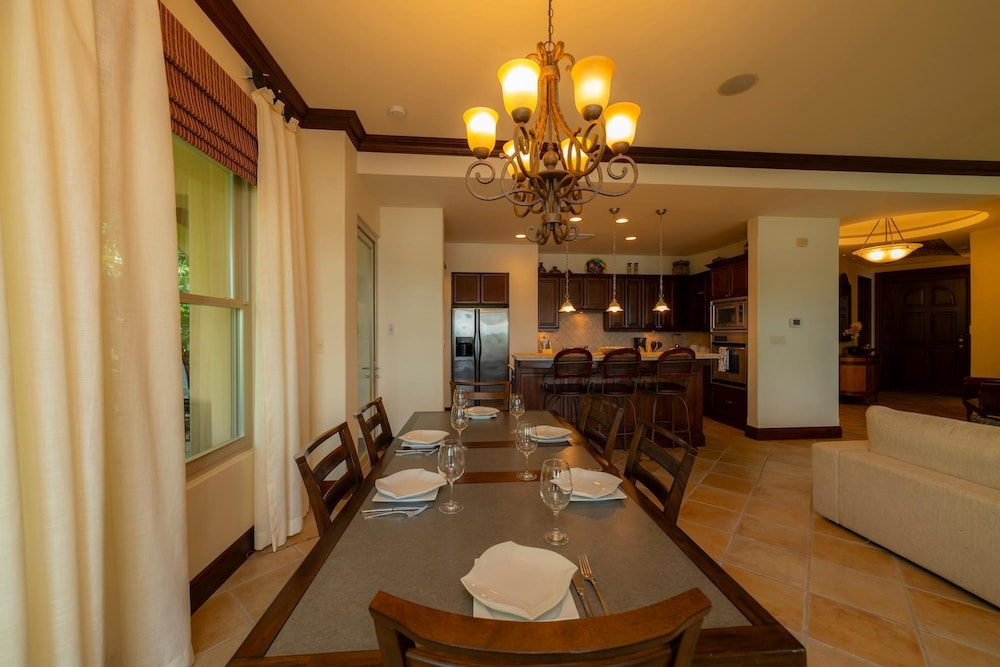 Marbella 6C 3 bed 3 1 2 Bath Ocean View
