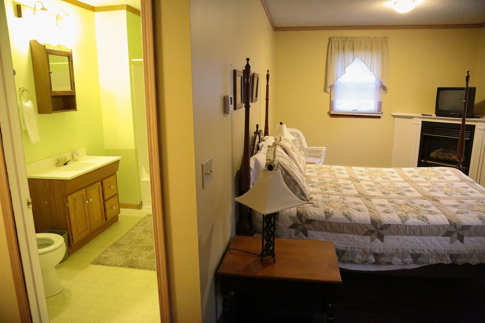 Plymouth Vacations - Salt Ash Inn - Property Image 106