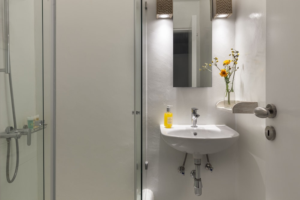 Amalgam Homes Paros photo 3