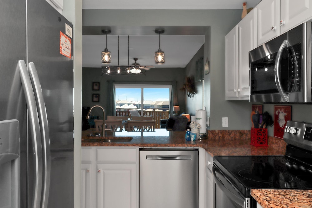 Waterside Village Condo 404 - Seadragon