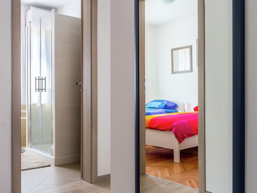 Apartment in Pula Near the Sea and Town Center view 4