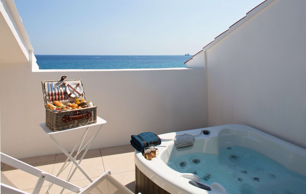Grand Hotel Des Sablettes Plage, Curio Collection By Hilton