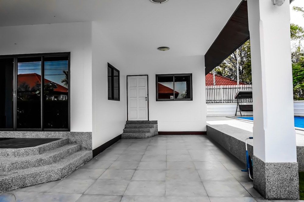 Family Villa Iona with Private Pool