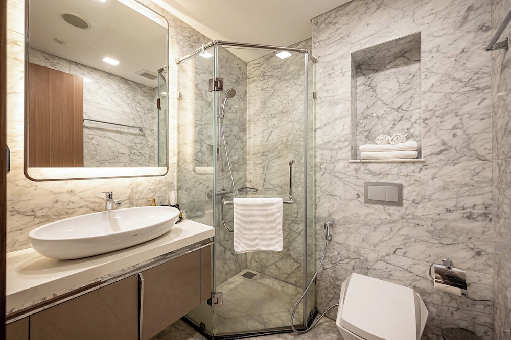 Somi Luxstay Landmark 81