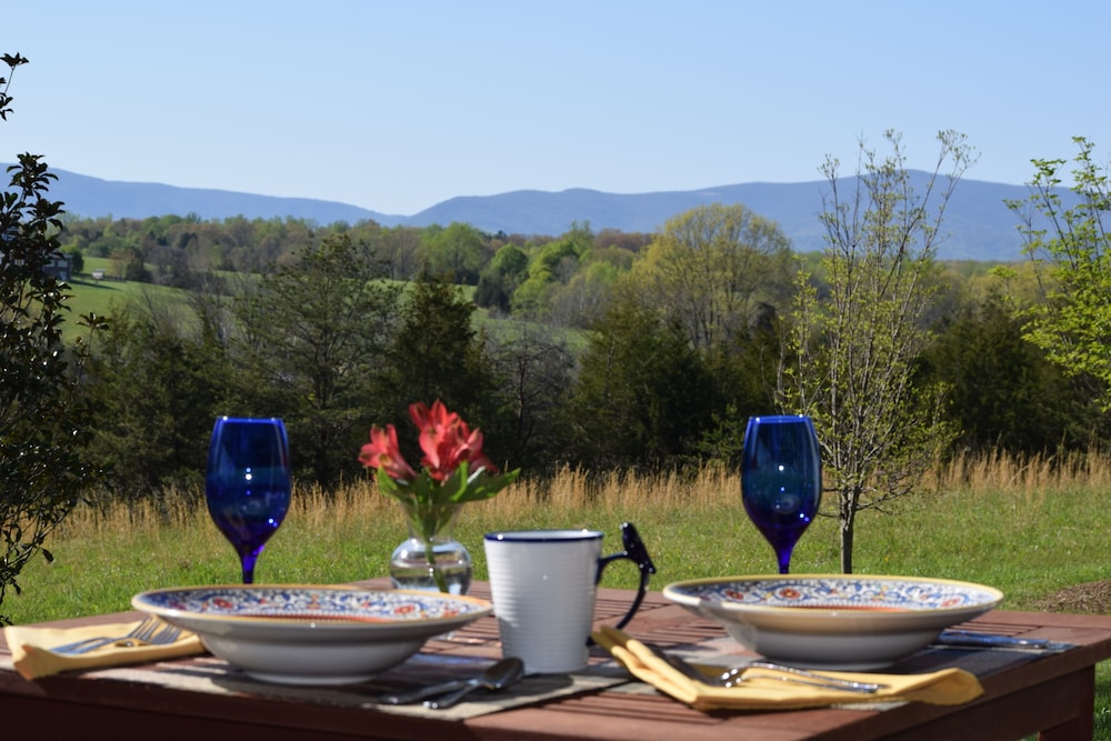 Cedar Spring Inn & Spa