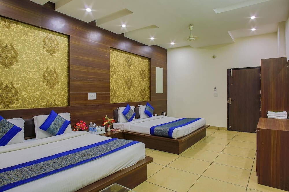 Hotel Maa Gayatri
