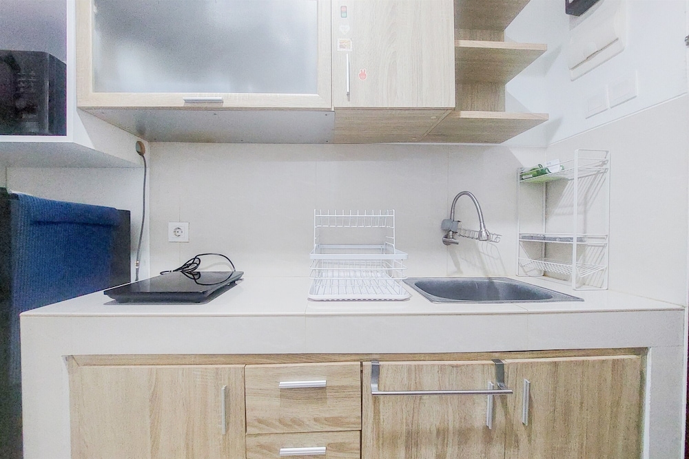 Minimalist and Homey Studio at Springwood Residence Tangerang Apartment