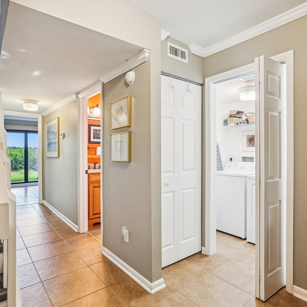 Oceanfront 3BR Luxe New Rental view 3