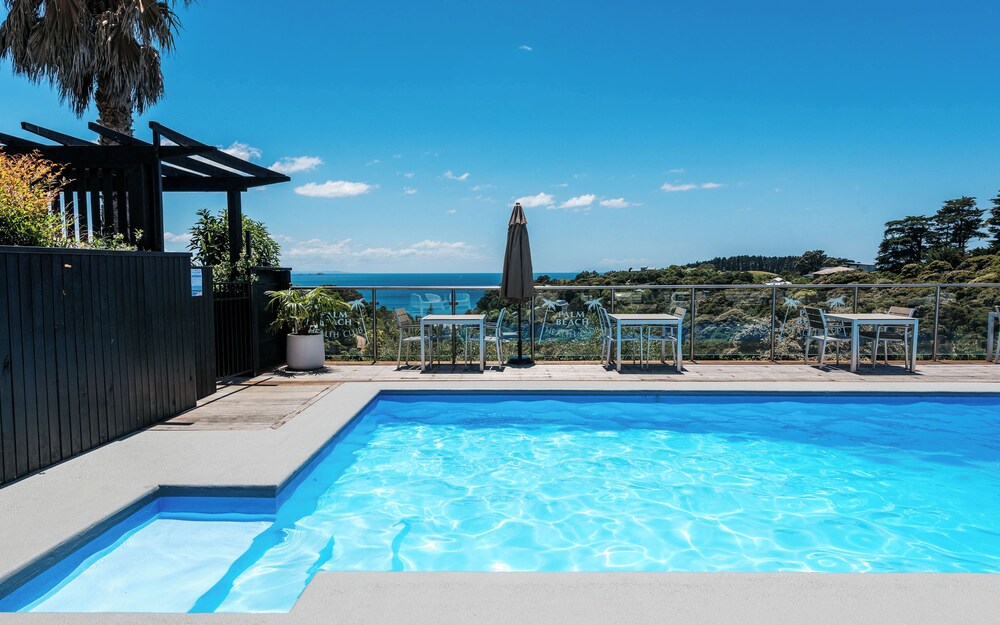 Villa Aqua