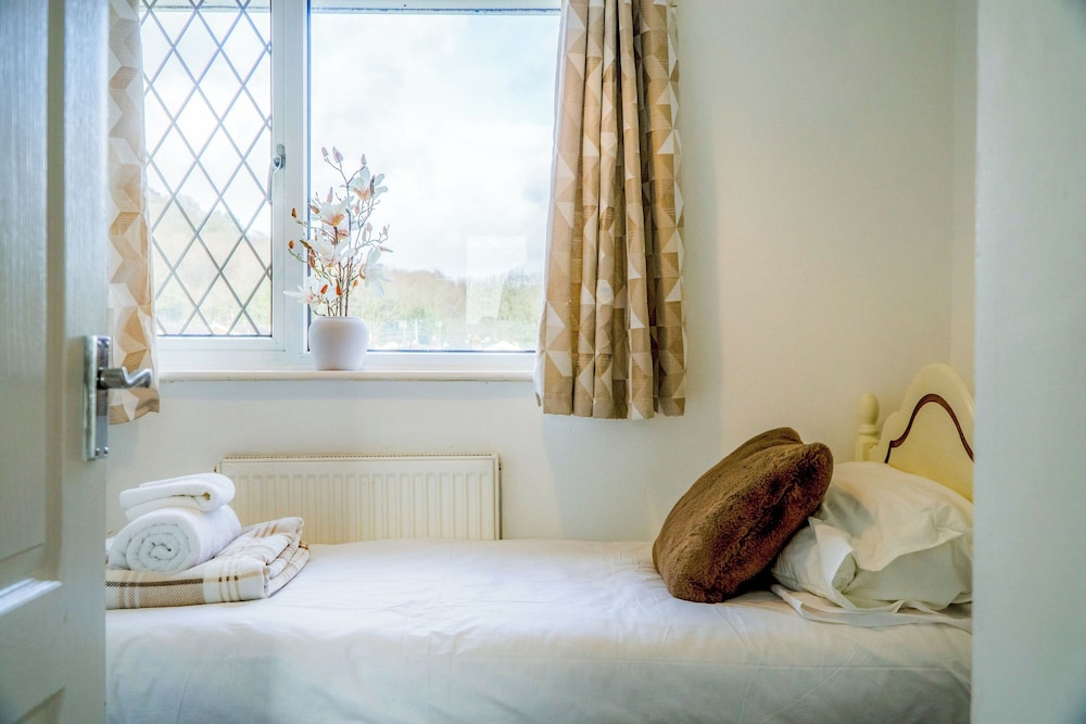 Tyle Teg - 3 Bedroom Holiday Home - Clydach