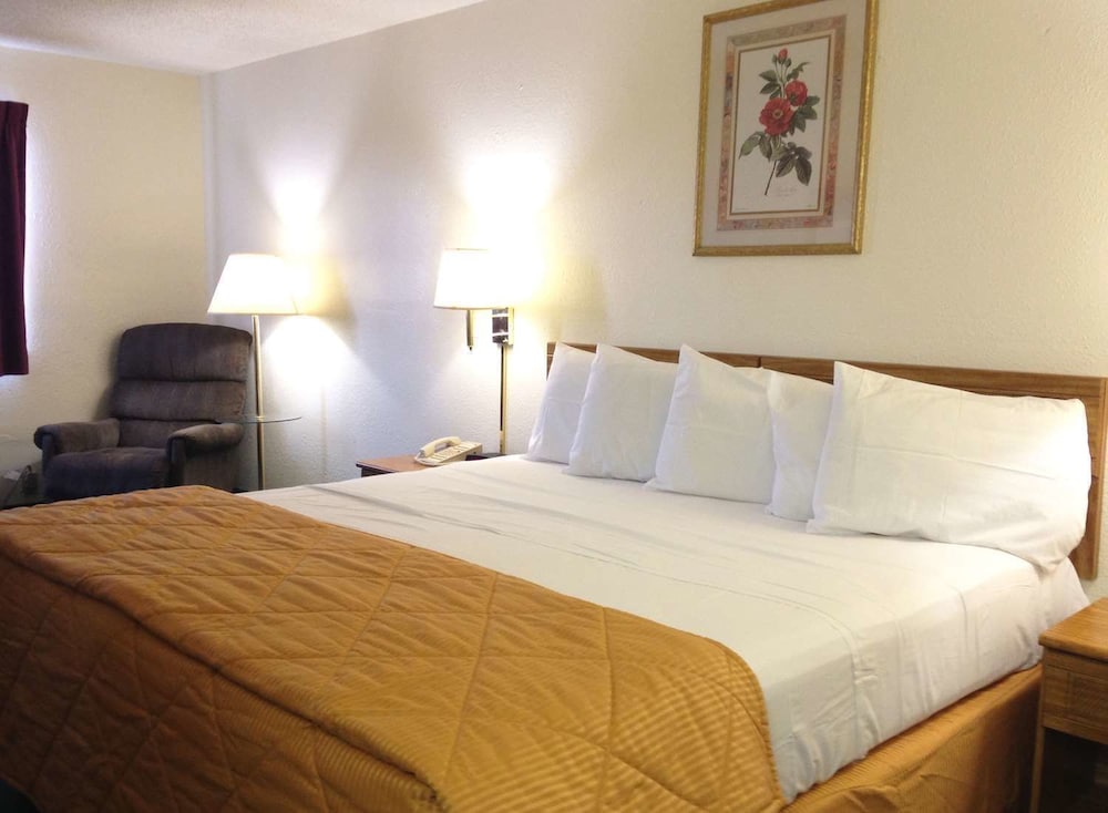 Hotel Amerihost Inn & Suites Fulton