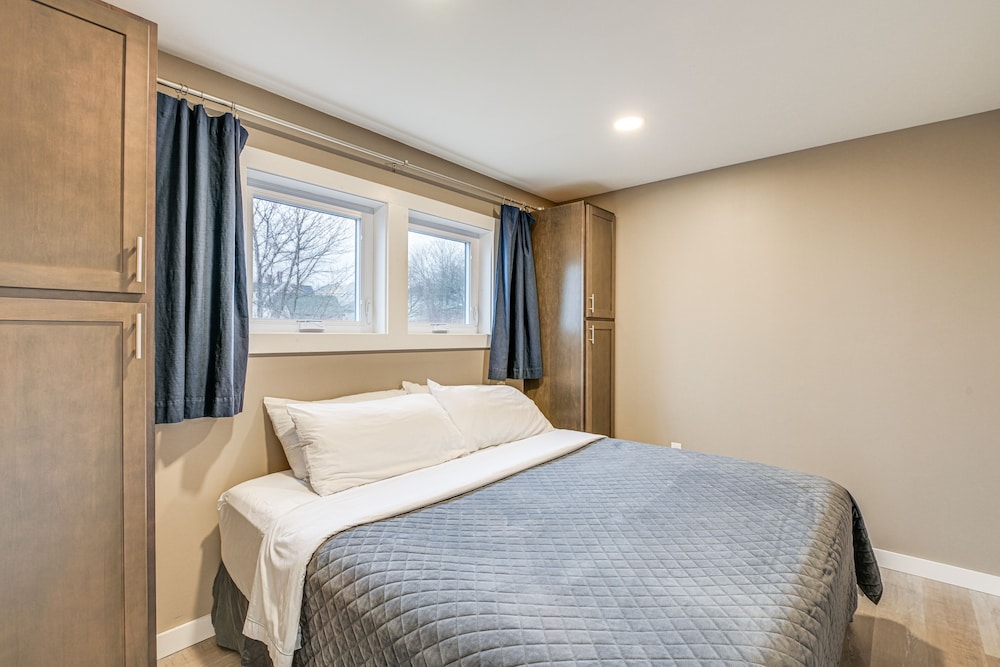 Newly Renovated Maine Retreat: Deck w/ Ocean View! view 4
