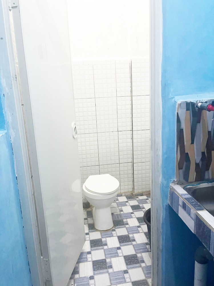 ZELLA KOST & HOMESTAY