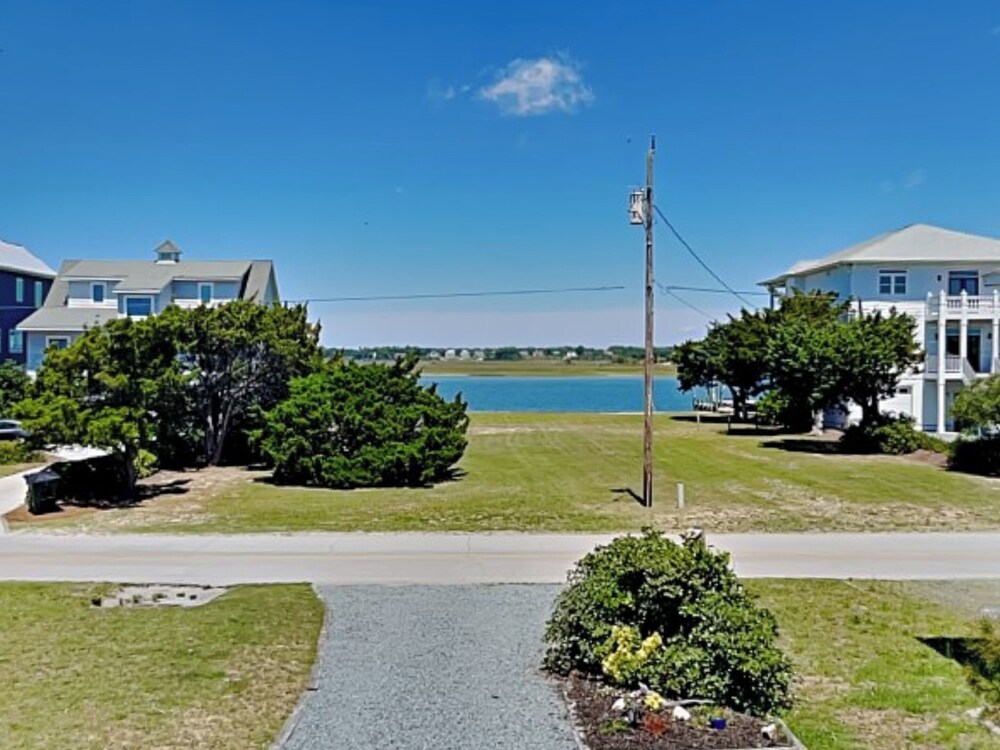 Unforgettable Memories by Topsail Realty