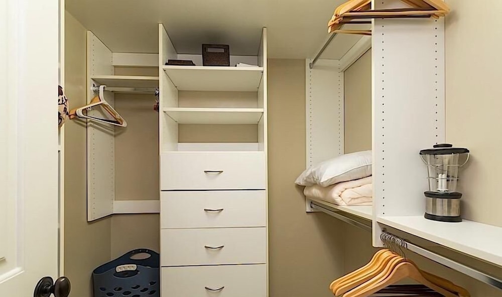 Truly Charming at McCormick Ranch By Signature Vacation Rent