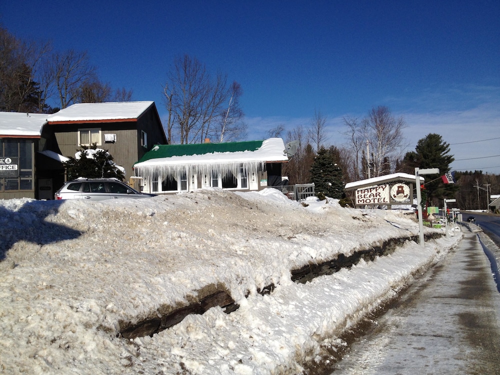 Hotel Happy Bear Motel - Image 1