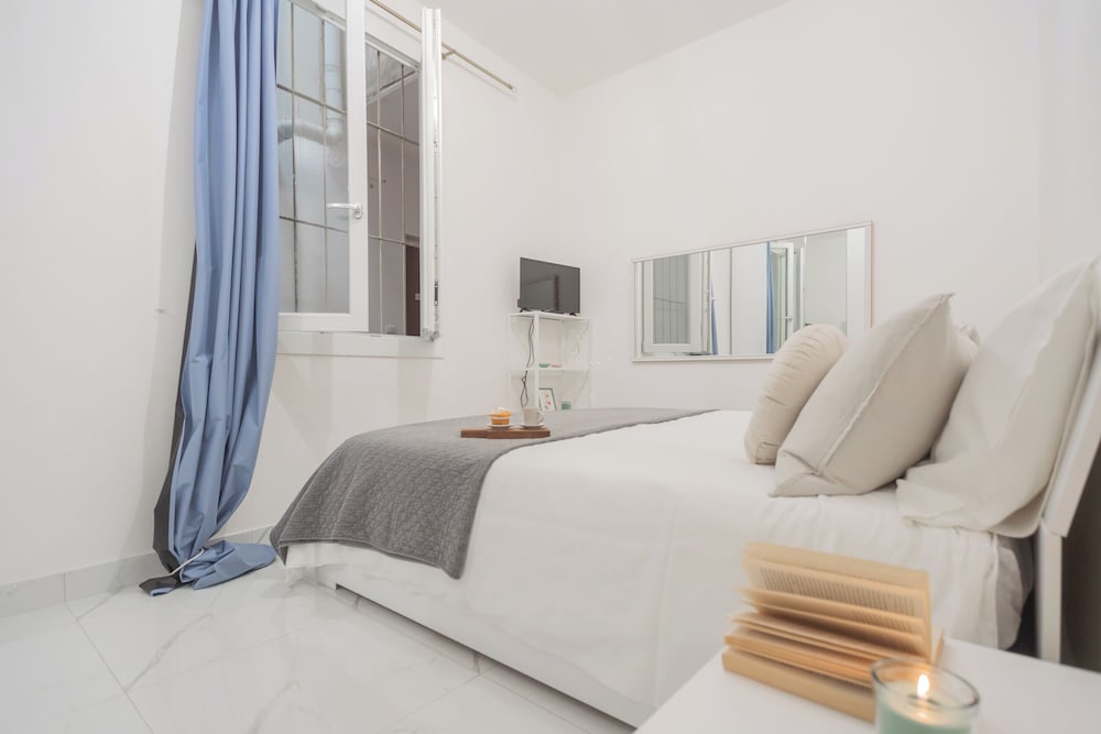 Luce Apartment by Rent all Como