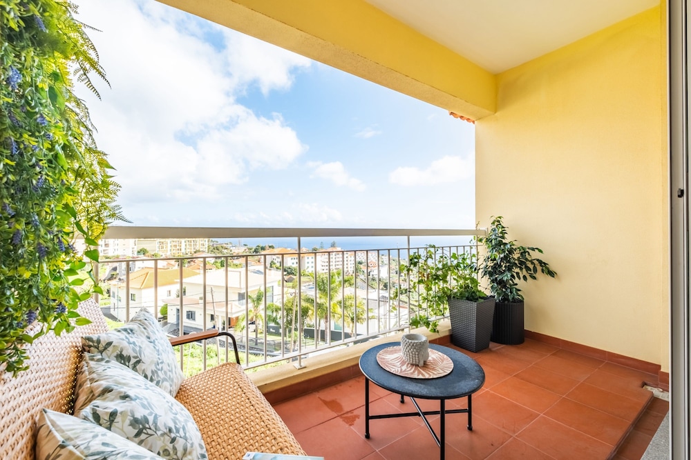 Aura Serena by Madeira Sun Travel