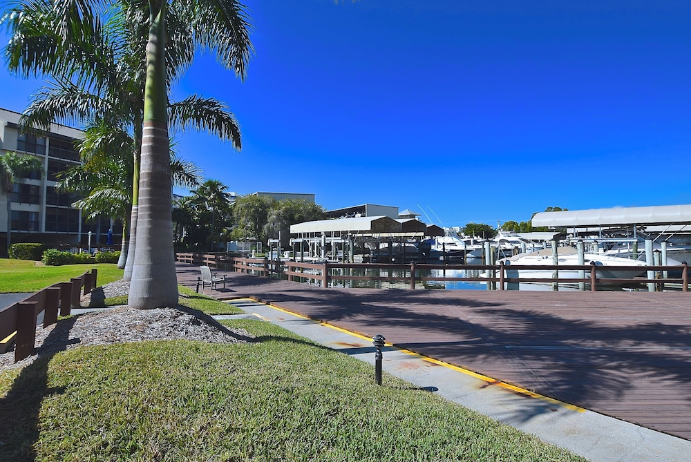 Santa Maria 208 by Distinctive Beach Rentals