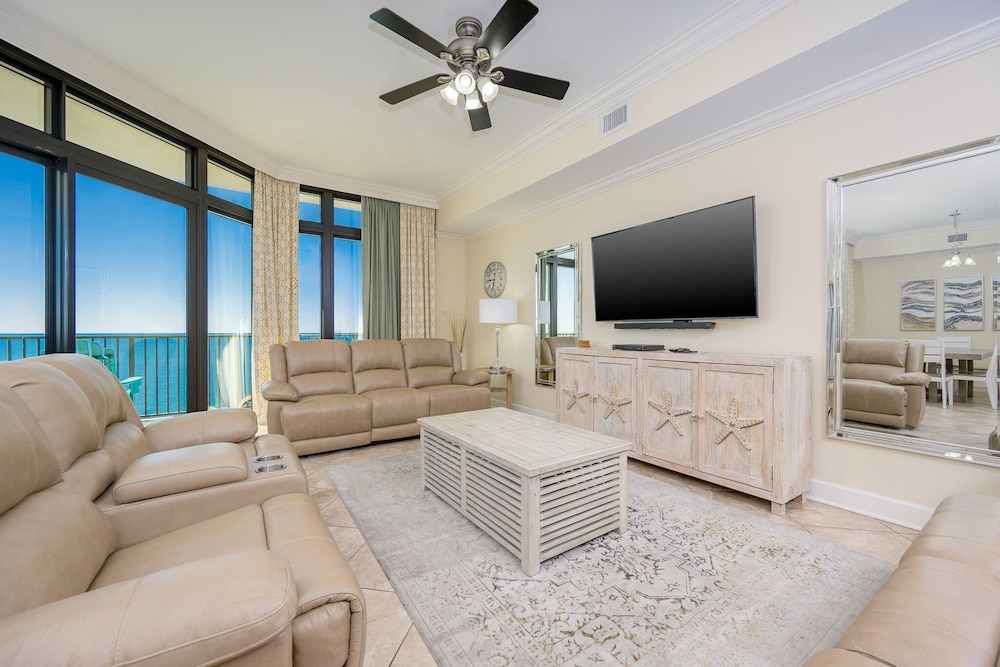 The Oasis 1704 Formerly Phoenix West Ii 1704 3 Bedroom Condo