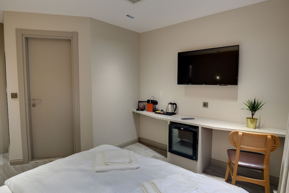 21 Rooms Hotel - Image 20