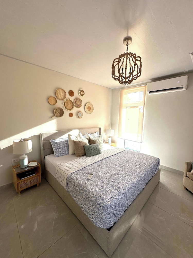 Elegant Chalet 2 Minutes From the Beach Ideal Families
