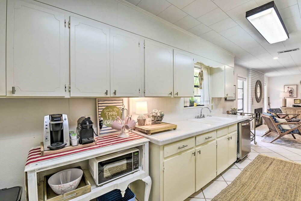 Single-story Bayside Retreat w/ Water Views! view 4