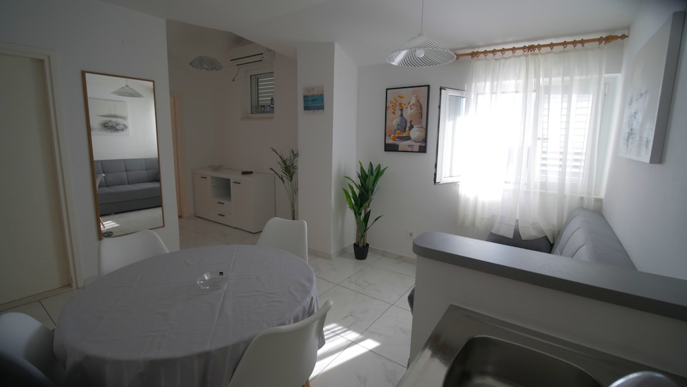 Apartment Blue Horizon