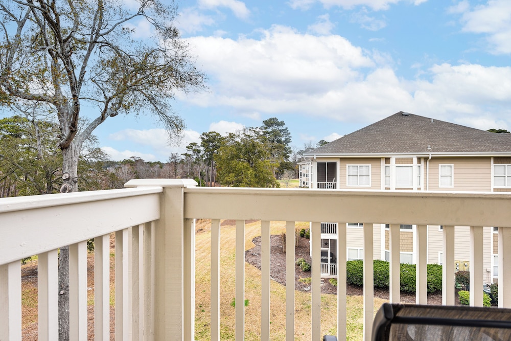 Golfer's Oasis 1 Mi to Ocean: River Creek II Condo