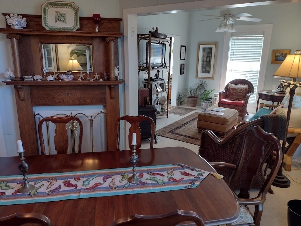 The Old Carrabelle Hotel