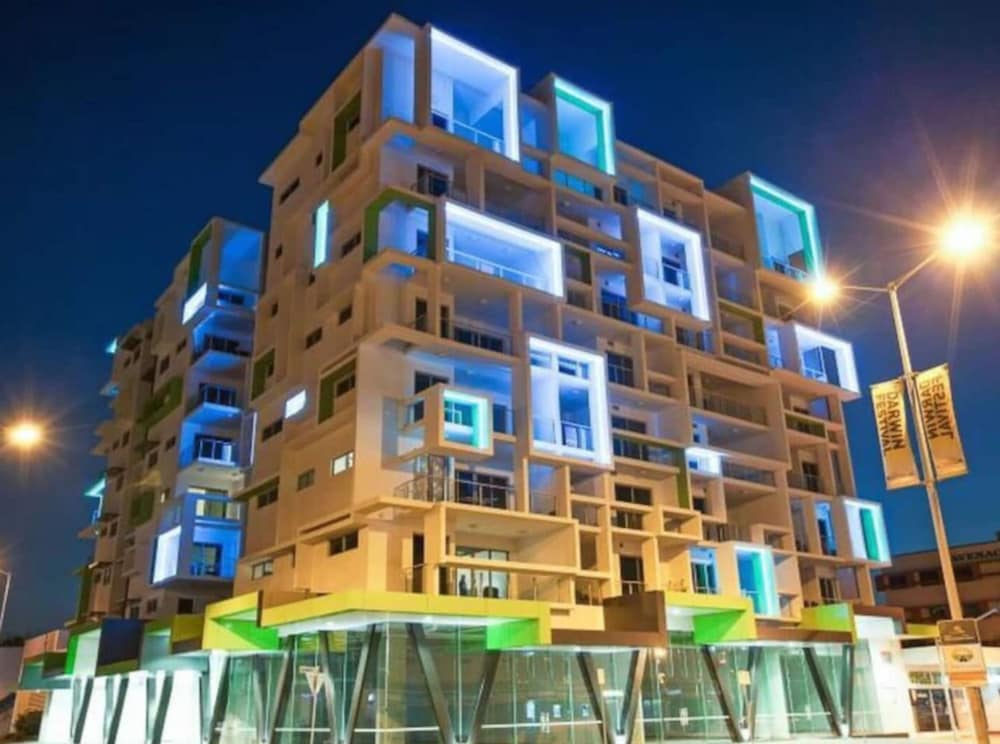 City Skyline Sea Views Parking - Image 2